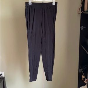 Flowy black H&M pants!